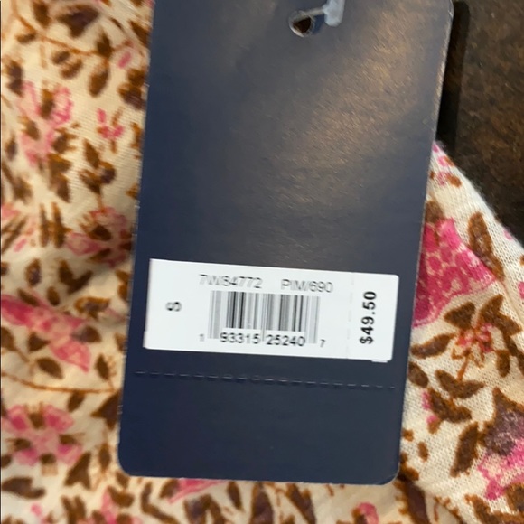 NEW Lucky Brand Women’s 2pc Top Bundle - Picture 14 of 14